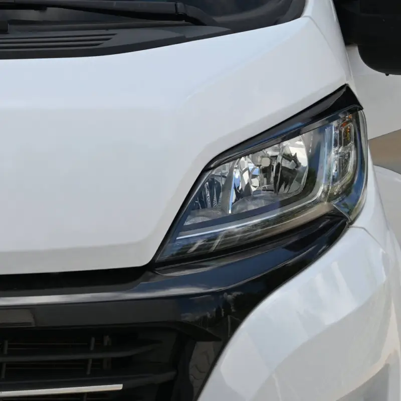 Saisonangebot RDX Scheinwerferblenden für VW Crafter/MAN TGE ab 2017, schwarz glänzend