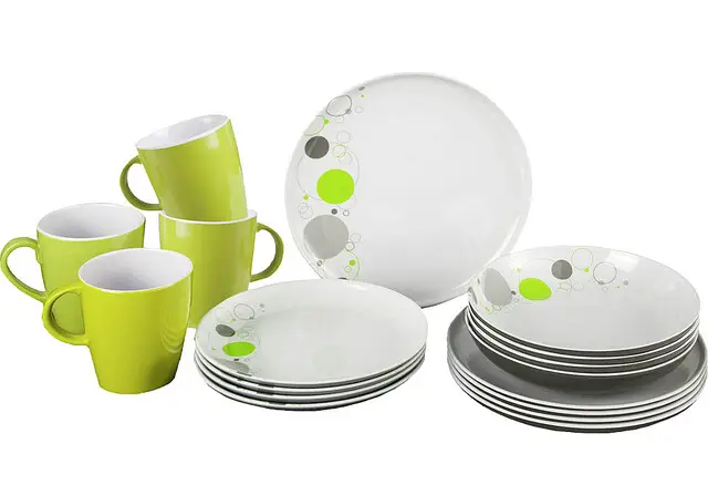 Geschirrset Melamin Brunner Space 16-tlg. je 4 Suppen-, Essteller, Müslischale, Henkel becher Fb. weiß / grau / lime Preiswert
